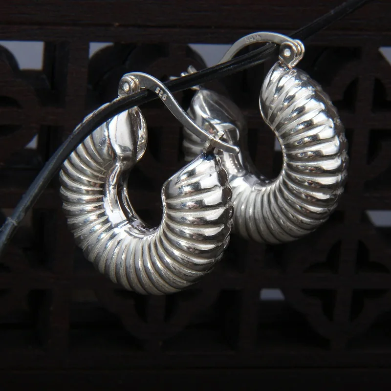 

Stunning Glossy U-shape French Hoop Earrings Women Hollow Light Dress Earrings Hollow 925 Sterling Silver Brincos Glossy Jewelry