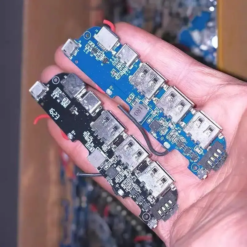 The 6-Port IP5209 Main Control Power Bank Motherboard Is Equipped With TYPE-C and Fruit Ports