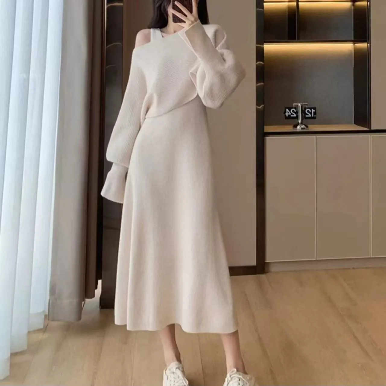 Fashion Women's Set 2025 Autumn/Winter New One Shoulder Knitted Top Dress Elegant Women's Two Piece Set