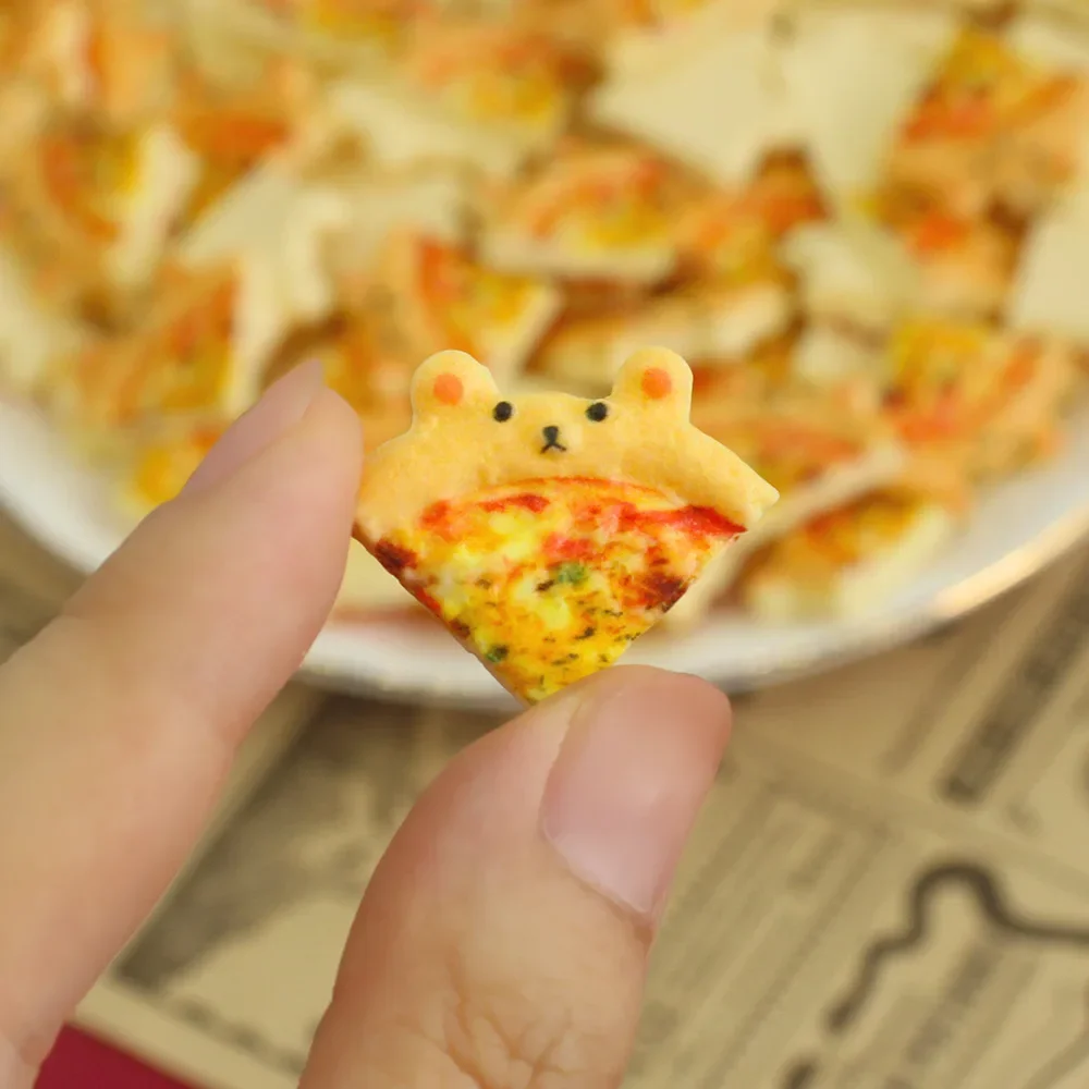 2024 Cartoon Mini Resin Bear Pizza Kawaii Accessories Scrapbooking Material Parts Flatback Cabochon Embellishments Planar Charms