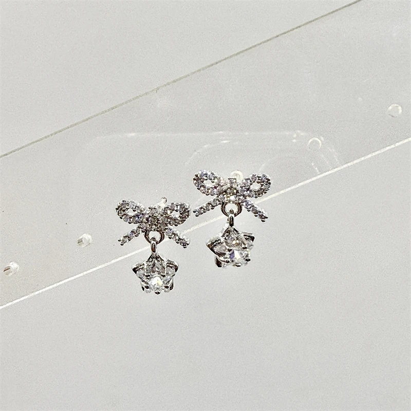 1PCS Bowknot Zircon Silver Color Star Pendant Stainless Steel Ear Bone Cute Earring for Women Cochlea Accessories Puncture