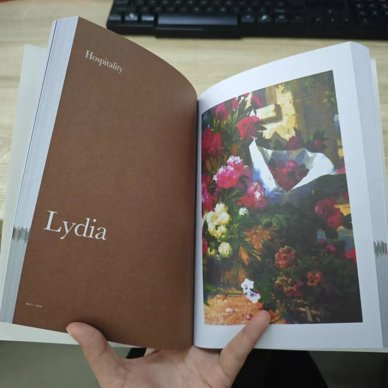 كتاب دراسة الكتاب المقدس الجيد والجميل: تجربة قصص من الكتاب المقدس وماذا تعني حياتنا اليوم، هدية