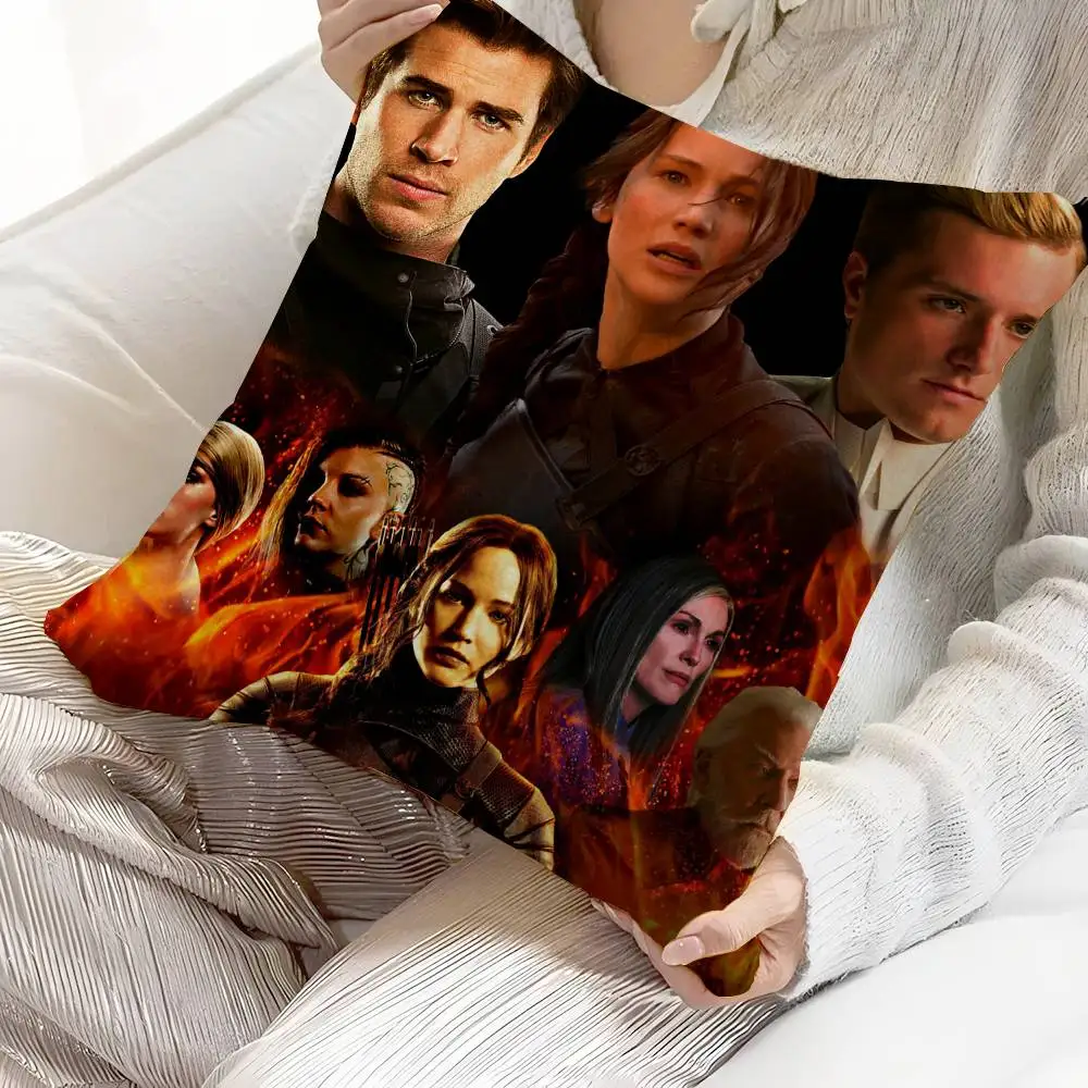 The Hunger Games 3 أغطية وسائد أريكة كرتونية ديكور منزلي بطباعة على الوجهين غطاء وسادة قصير لطيف من القطيفة #2