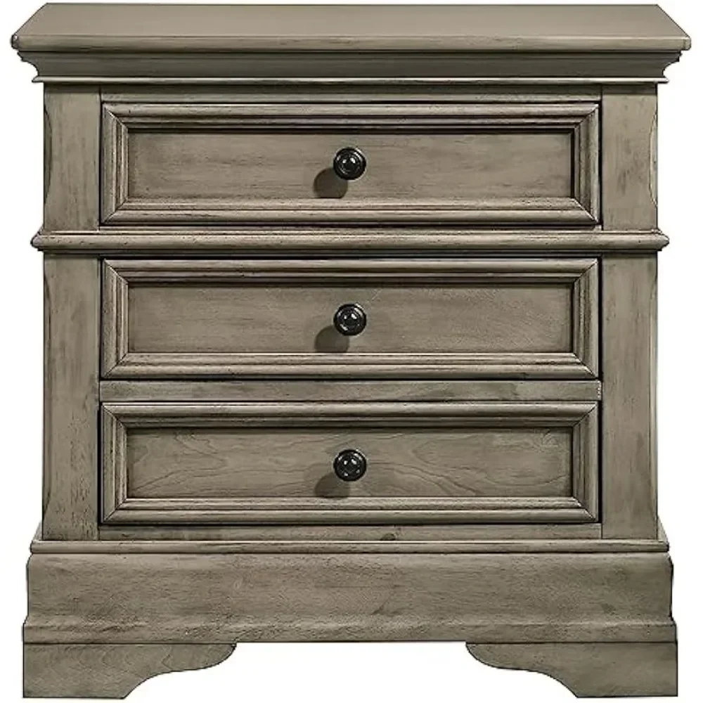 Mesa de cabeceira com 3 gavetas,