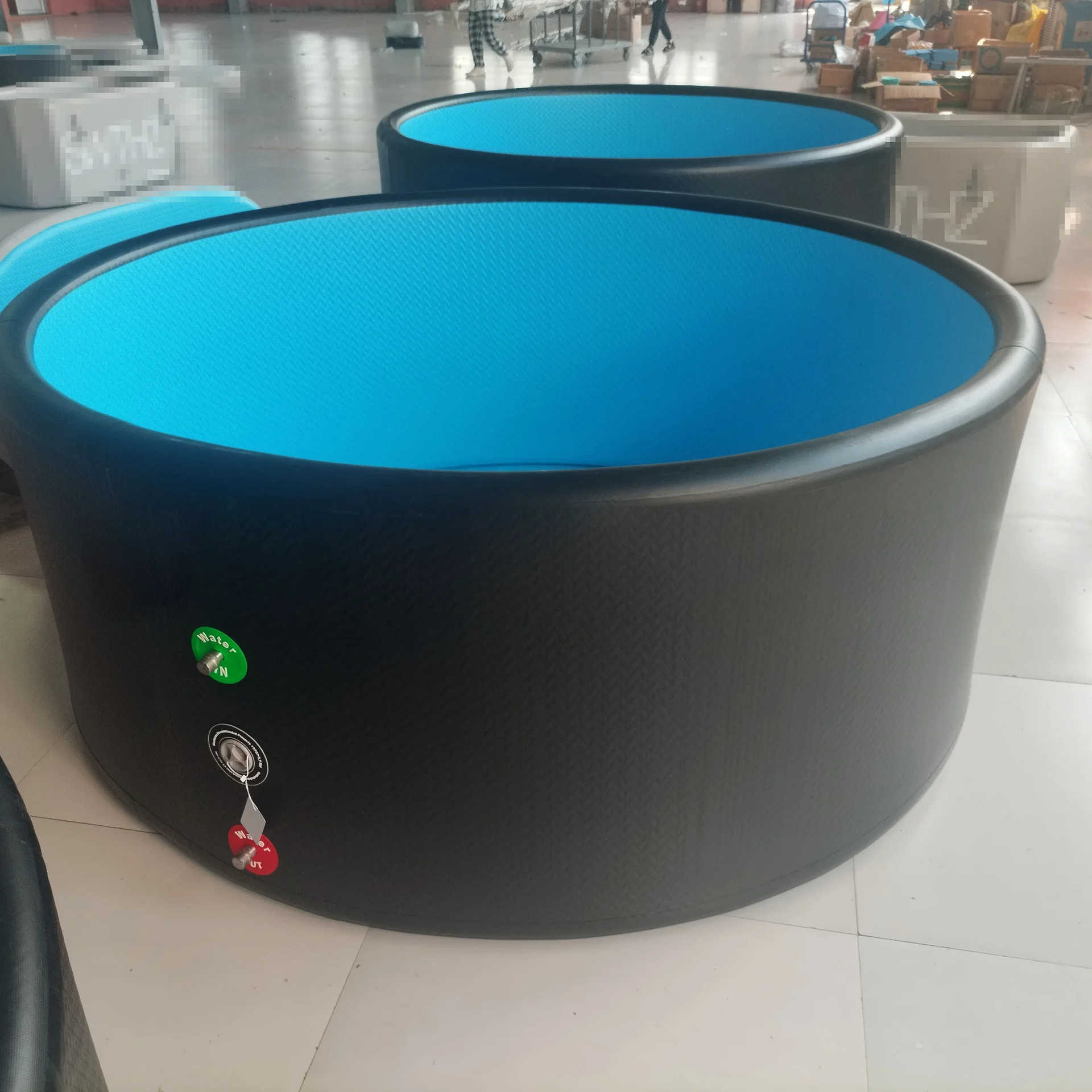 

Круглые массажные гидромассажные ванны на открытом воздухе, спа-бассейн на 2-4 человека, водные виды спорта, открытый надувной бассейн