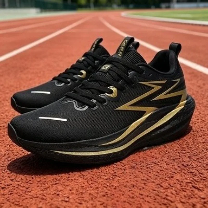 

2026 The new Carbon Plate Marathon Sneakers Pro tests the stable support for shock-absorbing ultra-lightweight bounce sneakers
