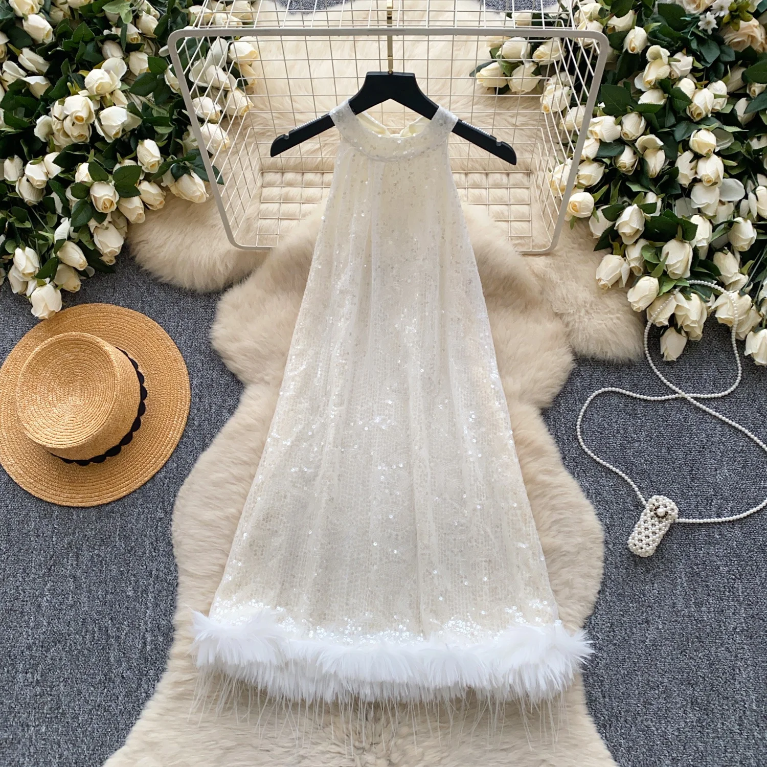 

Clothland Women Chic Sequined Mini Dress Halter Feather Patchwork Sleeveless One Piece Summer Dresses Vestido QE034