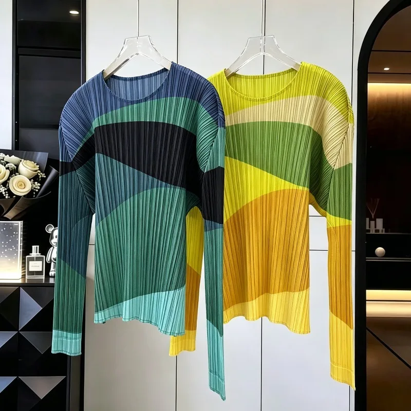 Miyake Pleated Long Sleeve Women's Top 2026 Autumn New Color-Block Print Round Neck Short Non-Iron Stretchy Draped T-Shirt