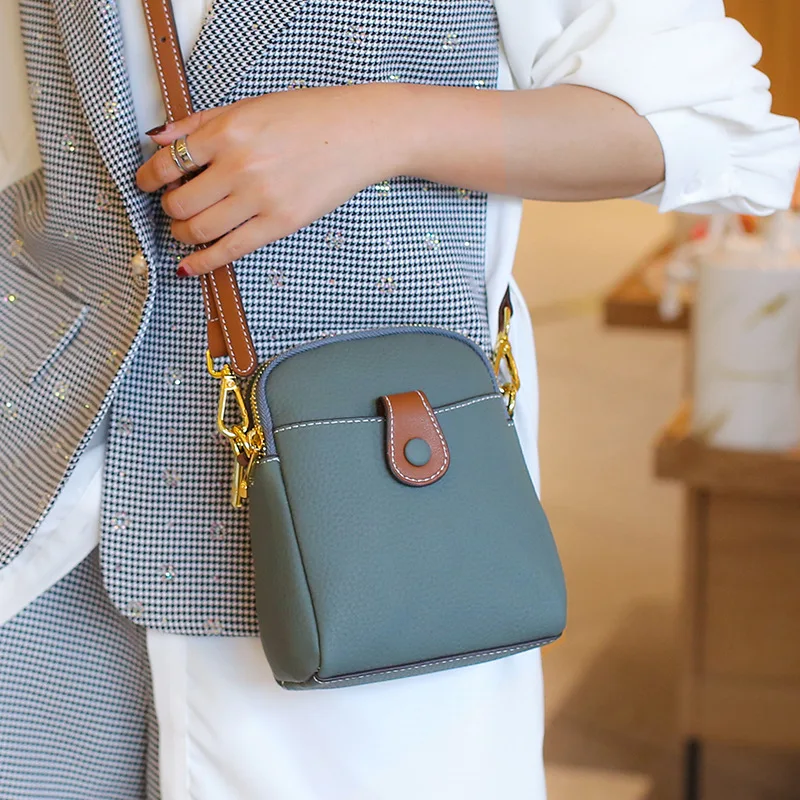 

New Female Messenger Bag Women shoulder bag 2026 shell-shaped bag niche design coin purse lady bags ladies messenger bag C081