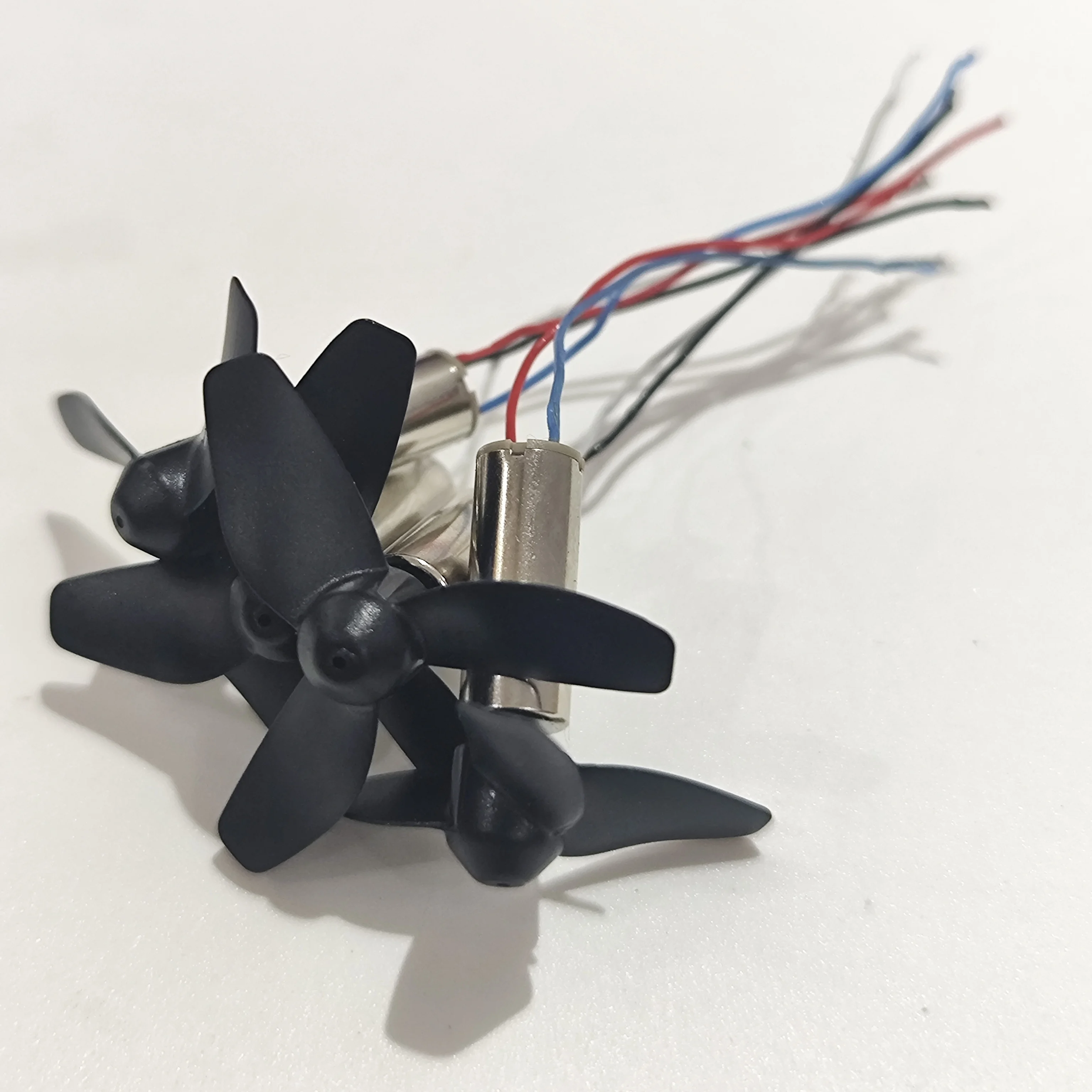 KF600 Fernbedienung mit Bildschirm Mini vierachsiger Quadrocopter neue Drohnen Batterie/Körper/Motor/Blade/Ladegerät/Kamera/Hauptplatine/Rahmen