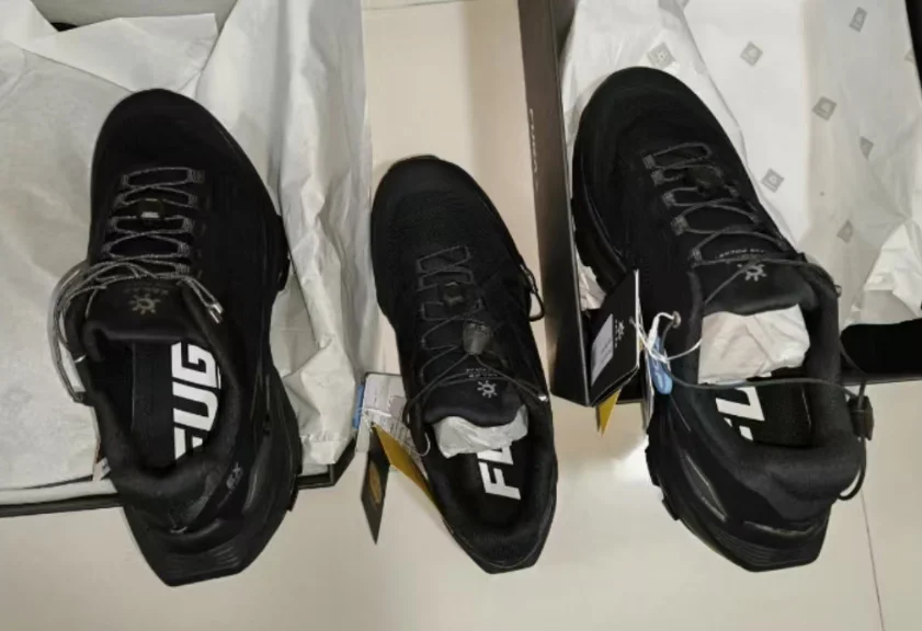 

Mens Running Shoes Mens Outdoor Anti Slip Sports Tennis Shoes 2025 Fashion Lightweight Breathable Mesh Lace Up Sneakers