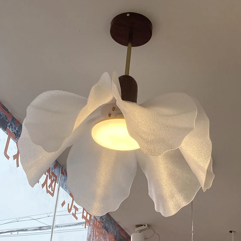 French Retro Style Bedroom Dining Room And Living Room Flower-Shaped 3D Printed Plastic Petal Chandelier Store Lamp E27 Bulb