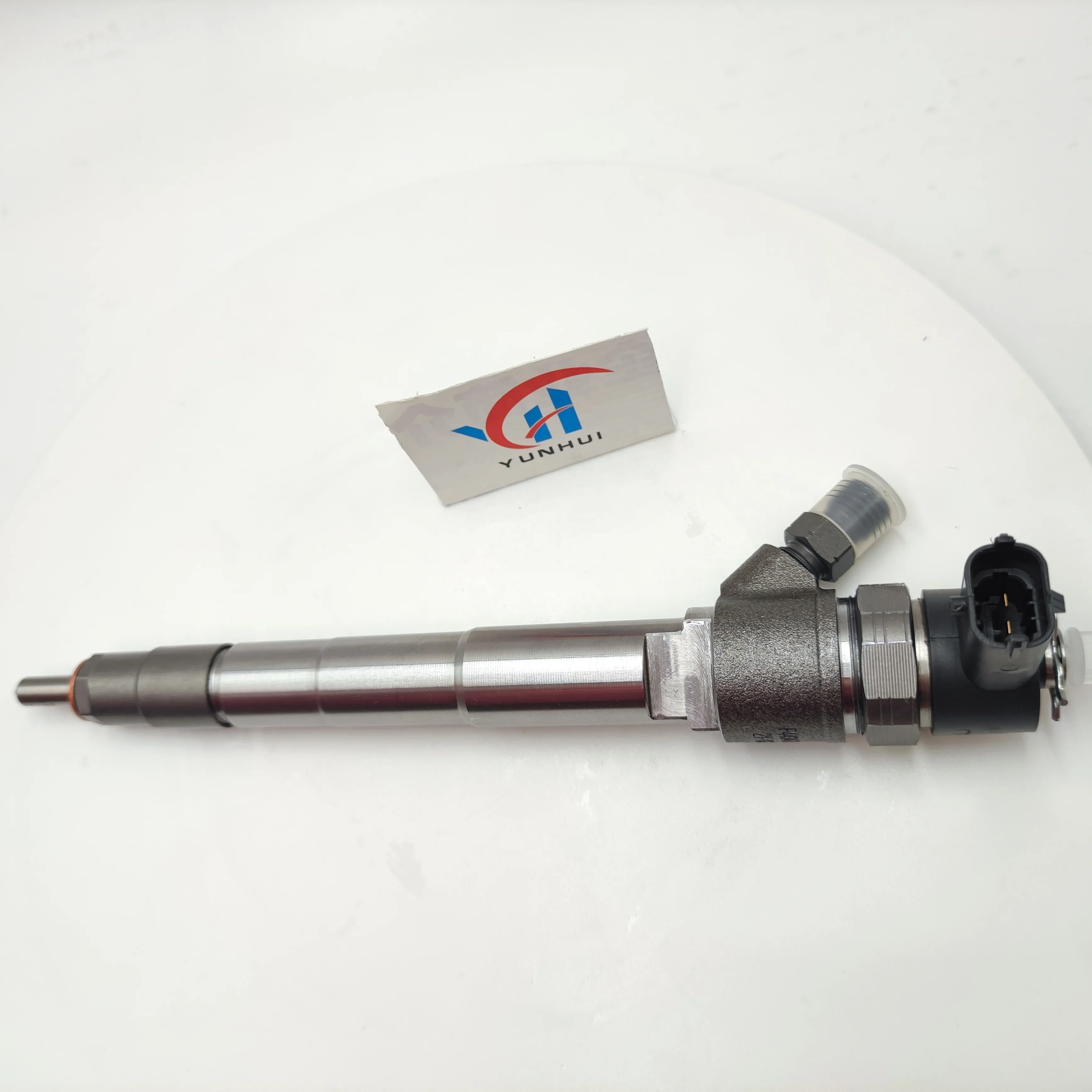 High Quality New Diesel Fuel Injector 0445110376 Common Rail Injection Nozzle 0445110594 For CUMMINS