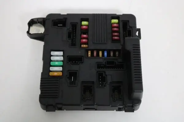 For Renault Megane 2 Role Fuse Box 8200306033 Tunch Brand 1. Quality Product 1.4 16V K4J ENGINE TYPE, 1.5 DCİ K9K MOTOR TYPE