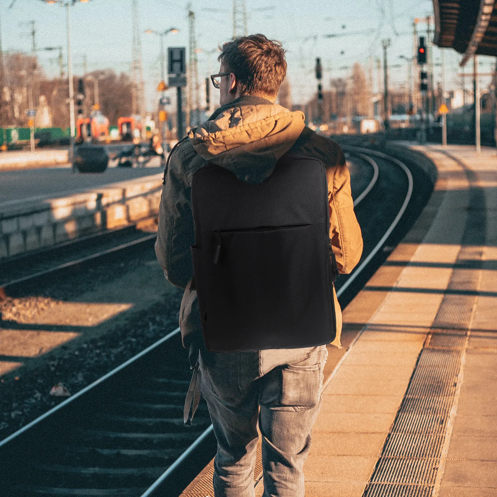 1Pcs Waterproof Laptop Backpack High-Quality Canvas Business Travel Daypack Adjustable Shoulder Straps for Professionals