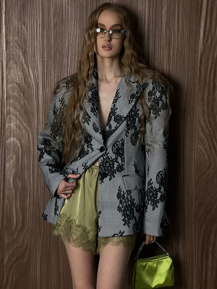 เสื้อเบลเซอร์ผู้หญิงลายพิมพ์แฟชั่น กระดุมแถวเดียว บุไหล่ ทรงเข้ารูป แจ็คเก็ตผู้หญิง สไตล์ชิค ฤดูใบไม้ผลิ 2026 แจ็คเก็ตสตรีทแฟชั่น