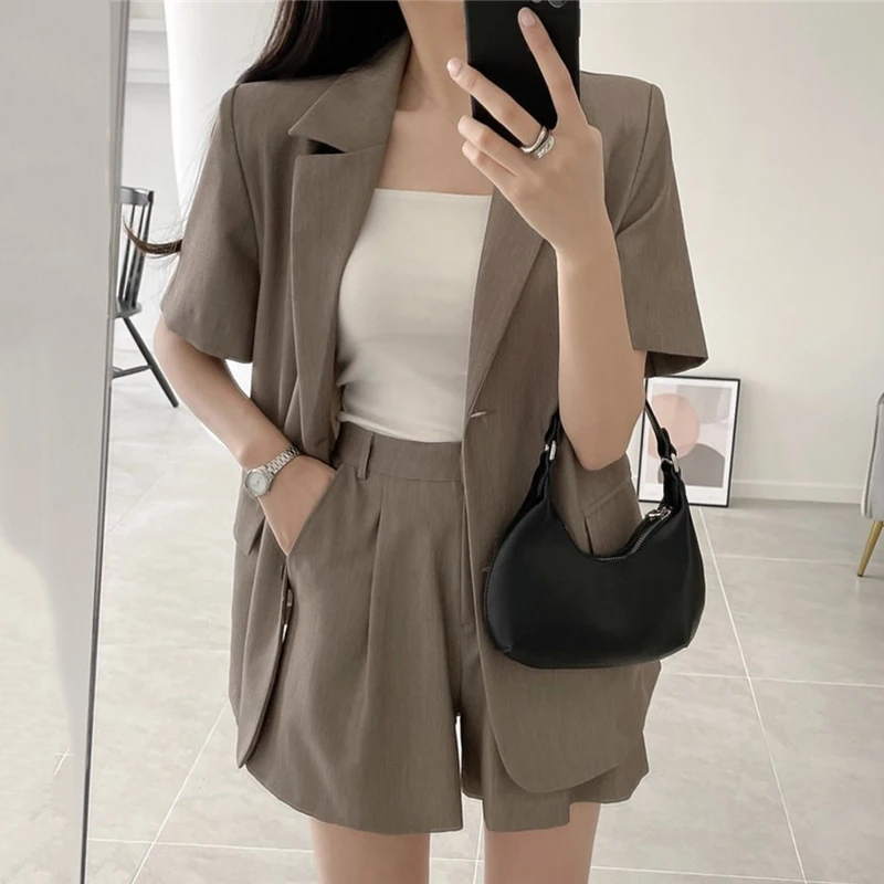 

Two-Button Suit Jacket Women's Loose Slimming Shoulder Pad Elegant Versatile Pleated Wide Leg Short Pants Set Cotton Spring F...
