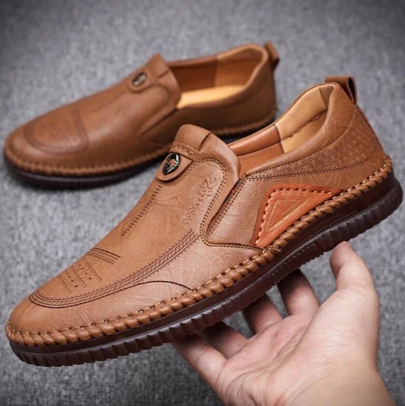 High Quality Genuine Leather Mens Shoes Summer Casual Men Sports Men\'s Loafers 2023 New Moccasin Elegant Dress Man Luxury Shoe