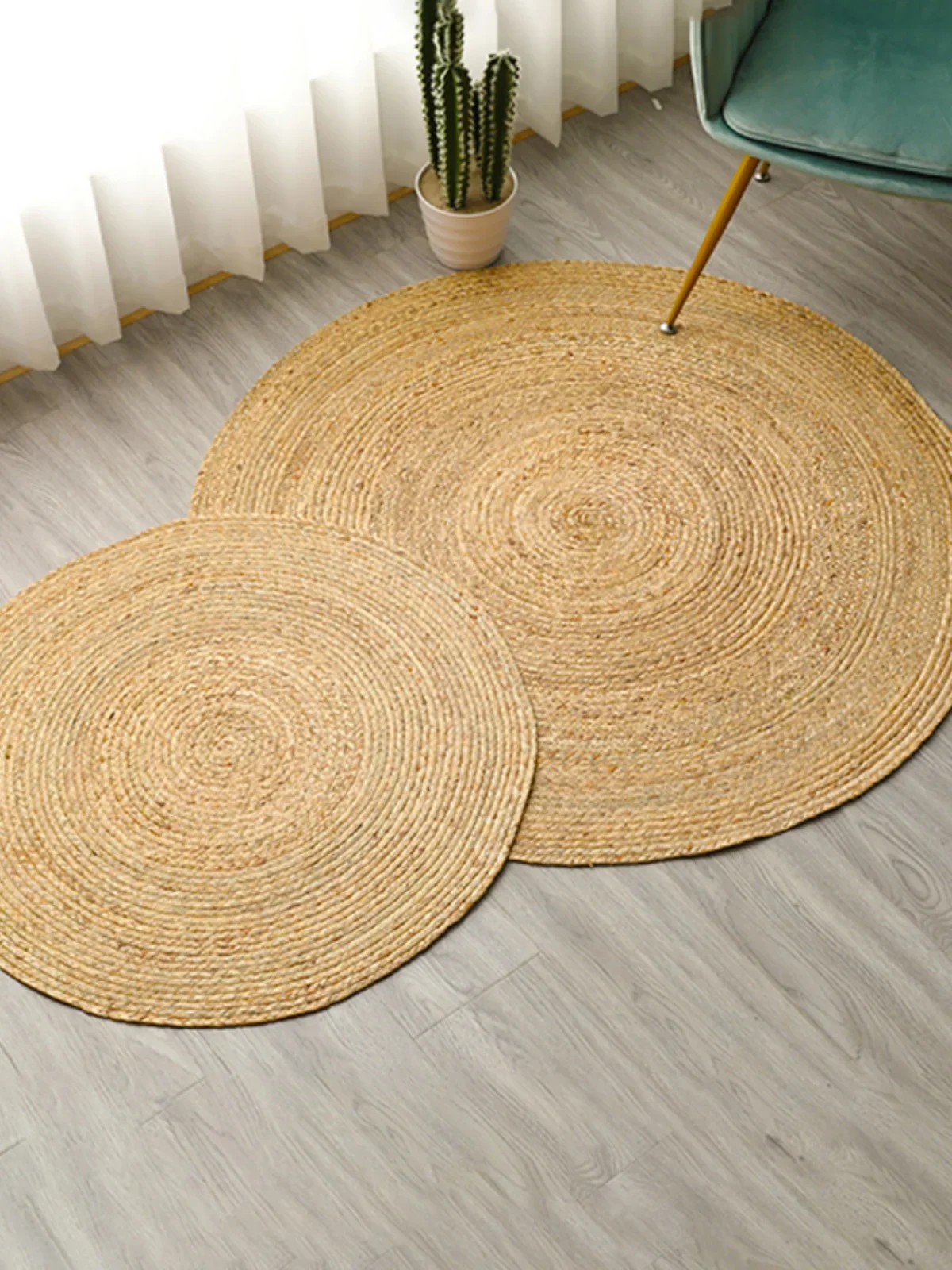 

Water reed handmade cattail mat straw woven round rattan mat floor mat balcony living room bedroom clothing store photography de