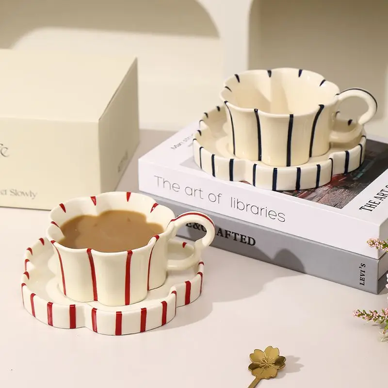 European Ceramic Striped Coffee Cup and Saucer Delicate Afternoon Tea and Floral Tea Coffee Cup Home Breakfast Milk Mug 250ml