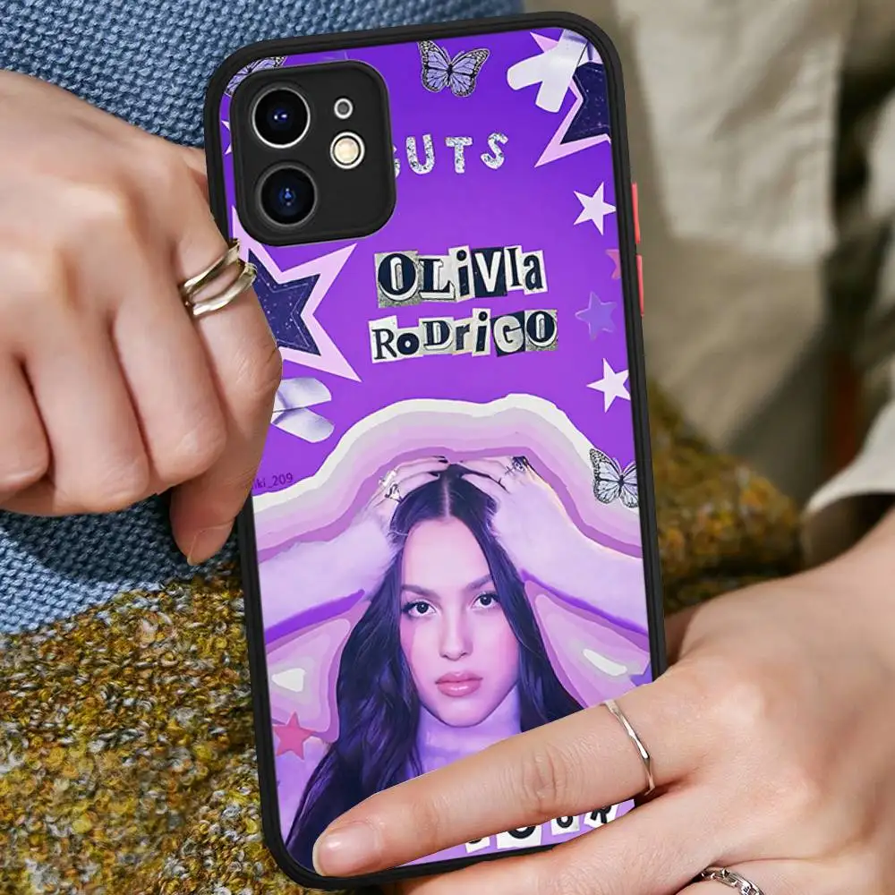 Singer O-Olivia GUTS R-RodrigoS Phone Case For IPhone 16 15 14 13 12 11 Pro Max Plus X XS MAX Black Matte Phone Fundas view 4