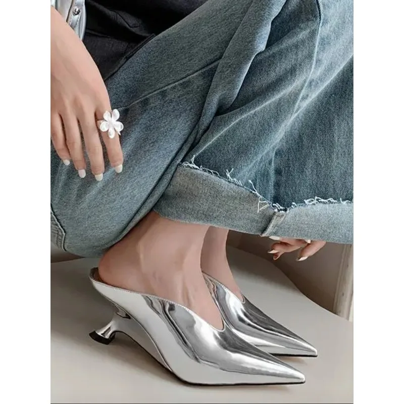 Tall with sloping heels and toe tips, French style high heels, pointed silver M ü ller, easy to wear, cool slippers for women