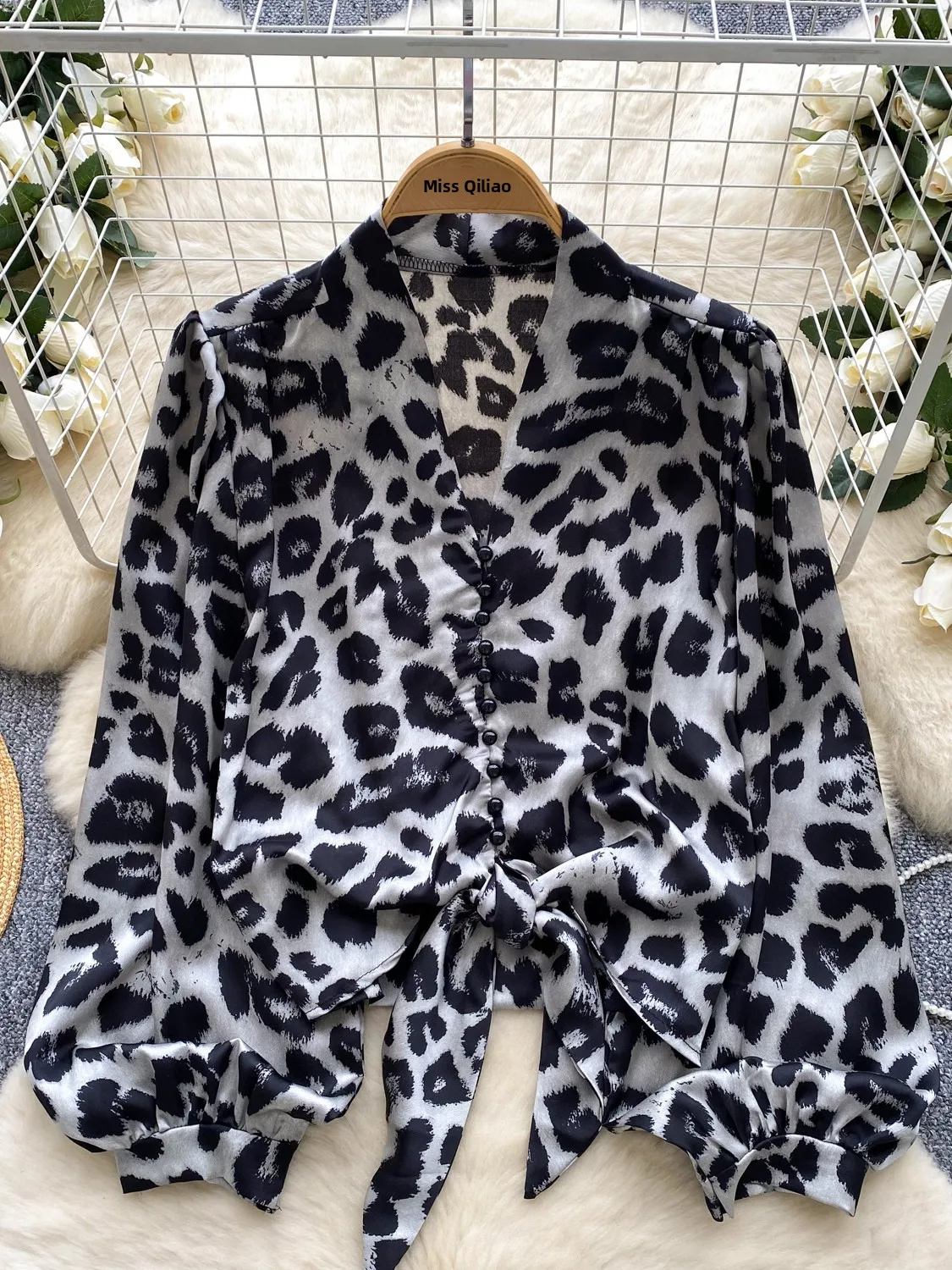 Casual Loose V-ne irt Belt Design Lantern Sve Leopard Print Top Faionable Korean Sle Atmungsaktive Polyesterfaser