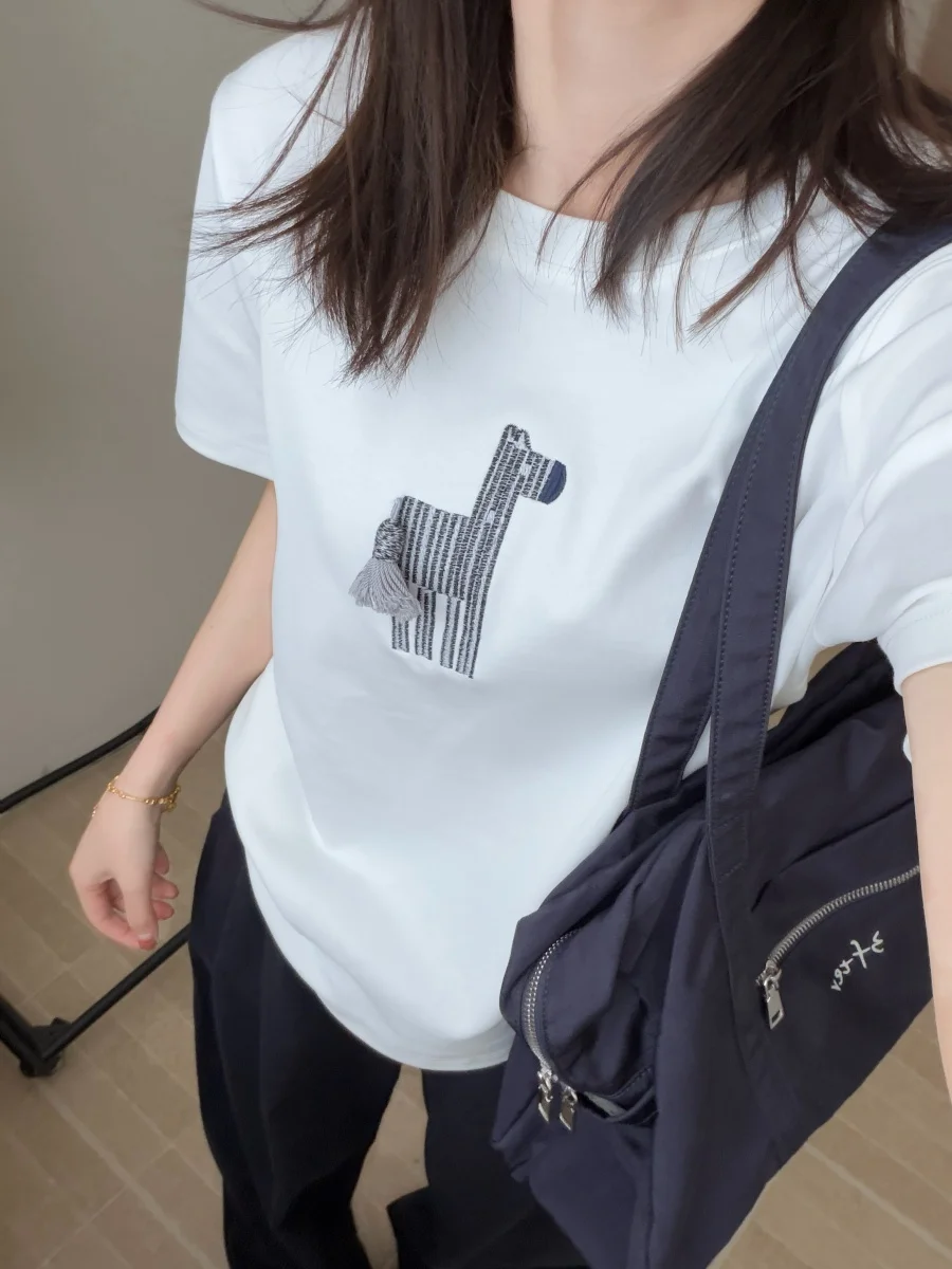 

Милая футболка с вышивкой, круглым вырезом и коротким рукавом, приталенного кроя, в корейском стиле, весенняя новинка, женский модный топ из смесового хлопка