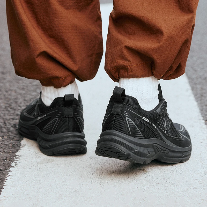 Xtep juechen 6.0-男性用のビンテージスタイルのランニングシューズ,衝撃吸収スニーカー,レジャースニーカー,毎日,春,875119110027, 2025