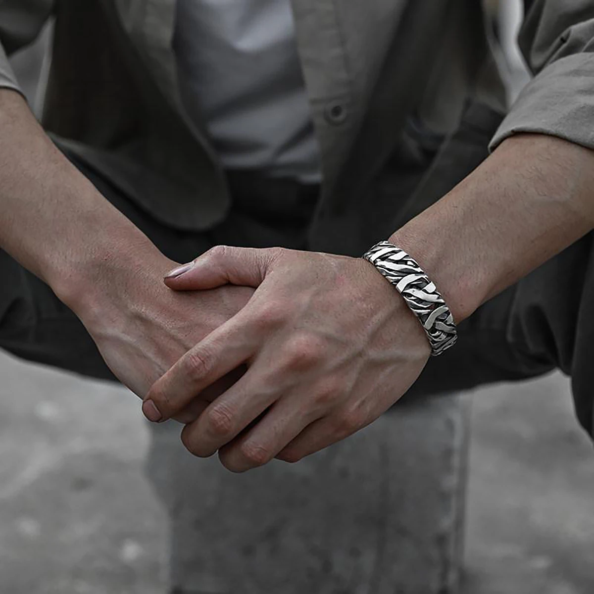 Retro C-shaped Braided Alloy Men Bracelet Silver Color Simple Cuff Bracelet Fashion Jewelry Accessory image 4