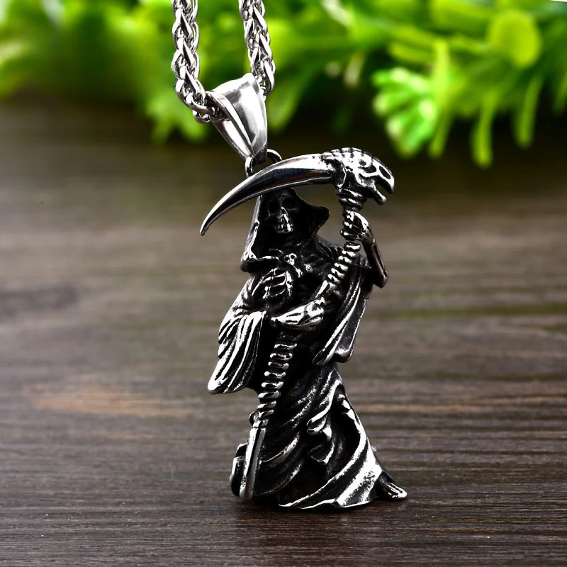 European and American Gothic Men's Punk Personality Sickle Skull Stainless Steel Pendant Necklace Jewelry