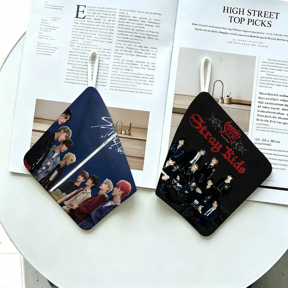 Kpop Star S-Stray Kids Thickened Polyester Cotton Hanging Towel, High Absorbent Hand Wiping Towel for Indoor Use