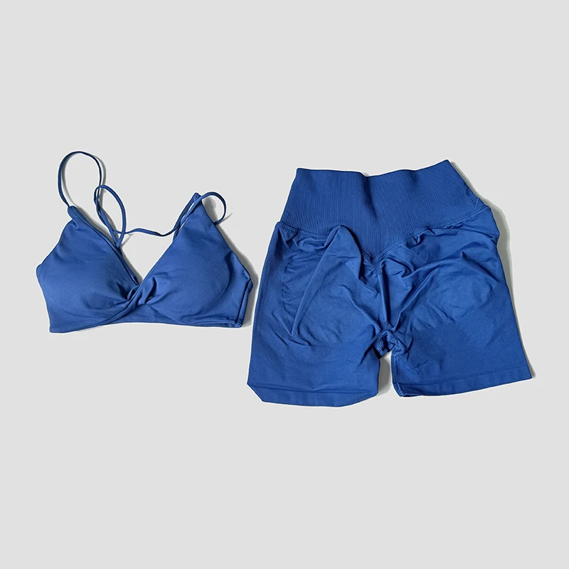WAREBALL 2-teiliges Gym-Set für Damen: Vision Twist Front BH mit V-Ausschnitt und Cross-Waist Quick Dry Shorts – Ideal für Pilates, Workout, Laufen und Fitness – Detail 12