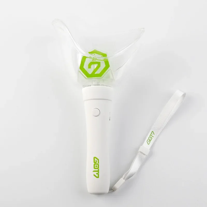 Nowy Kpop Merch GOT7 Oficjalny lekki kij z tworzywa sztucznego Polecamy wiek ponad 2. Materiał z funkcjami Bluetooth Concert Light Stick