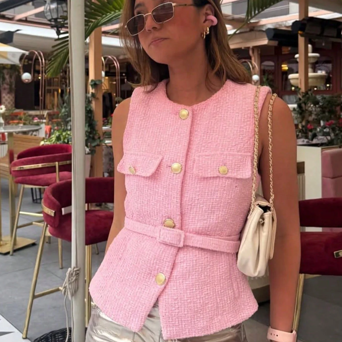 

2025 Women's Clothing New Women's Metal Buckle with Belt Textured Round Neck Vest Women Coat Top Woman