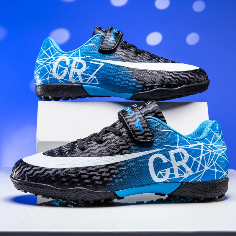 Kids Sport Football Shoes For Boys Indoor Turf Training Outdoor Fast Hall Childrens Soccer Shoes Light Football Boots Sneakers