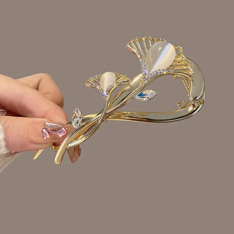 Opal Ginkgo Leaf Hair Clips for Women Fashion Elegance Metal Hair Claw for Girls Shiny Crystal Headdress Hair Accessories