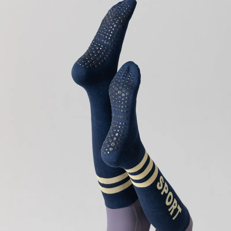 

1Pair Non-Slip Yoga Socks for Women with Grip Professional Pilates Fitness Socks Breathable Stretchy Stockings for Indoor Sports