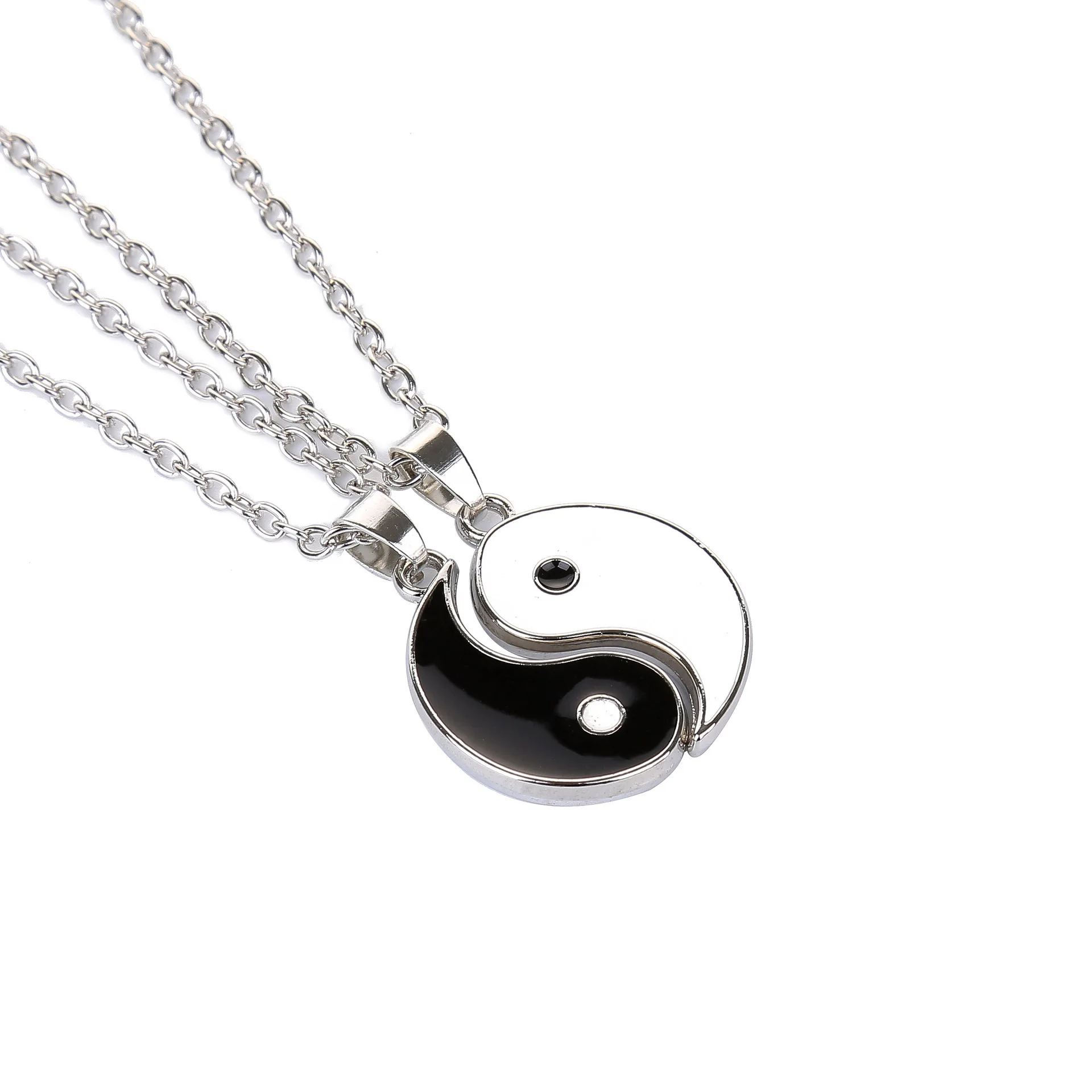 New 2Pcs Tai Chi Yin Yang Eight Trigrams Pendant Necklaces Set for Couple Silver Color Chain Matching Lover Choker Collar Gift