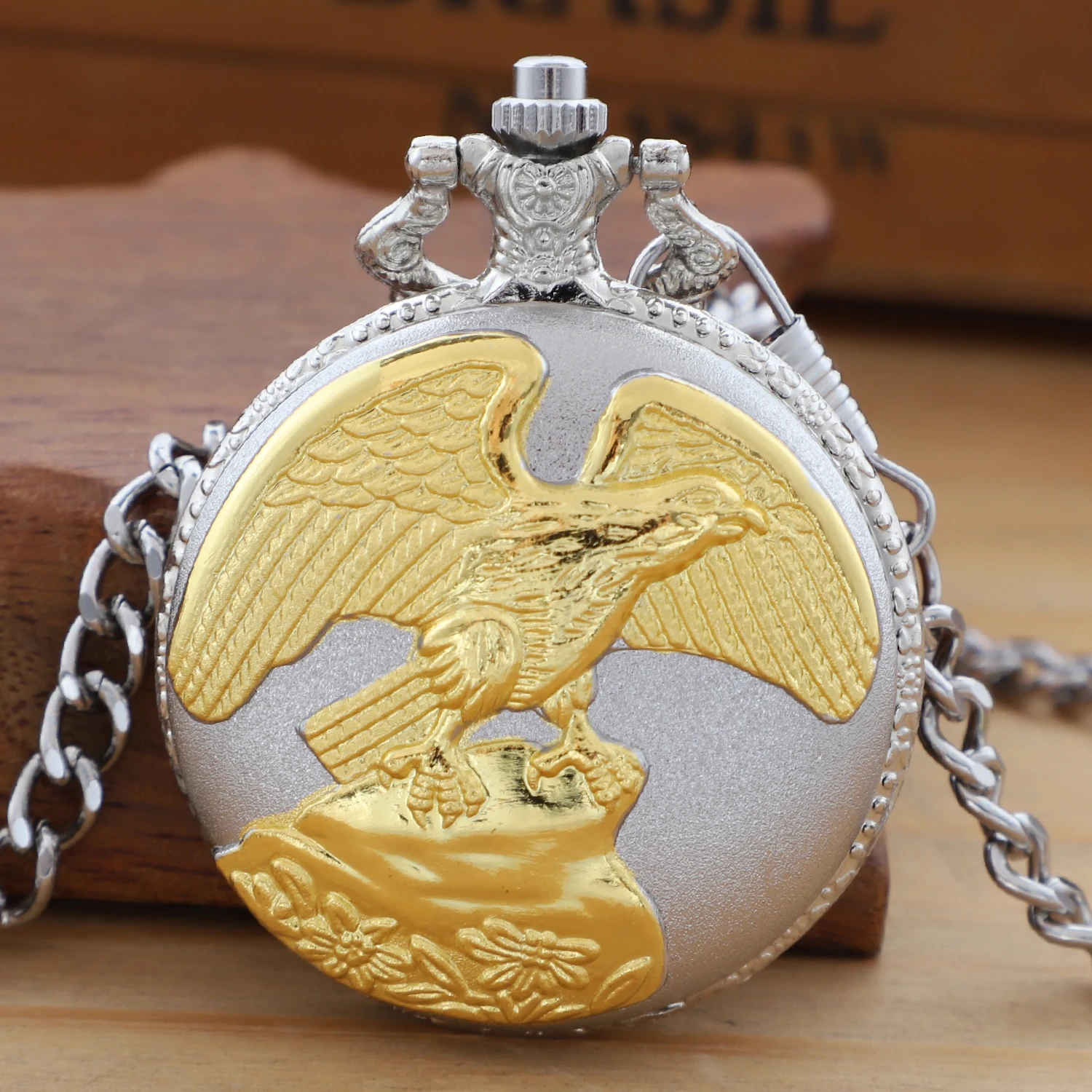 Silver Golden Eagle Design Luxury Quartz Pocket Watch Steampunk Antique Men Women Pendant Chain Clock with Chain Gifts