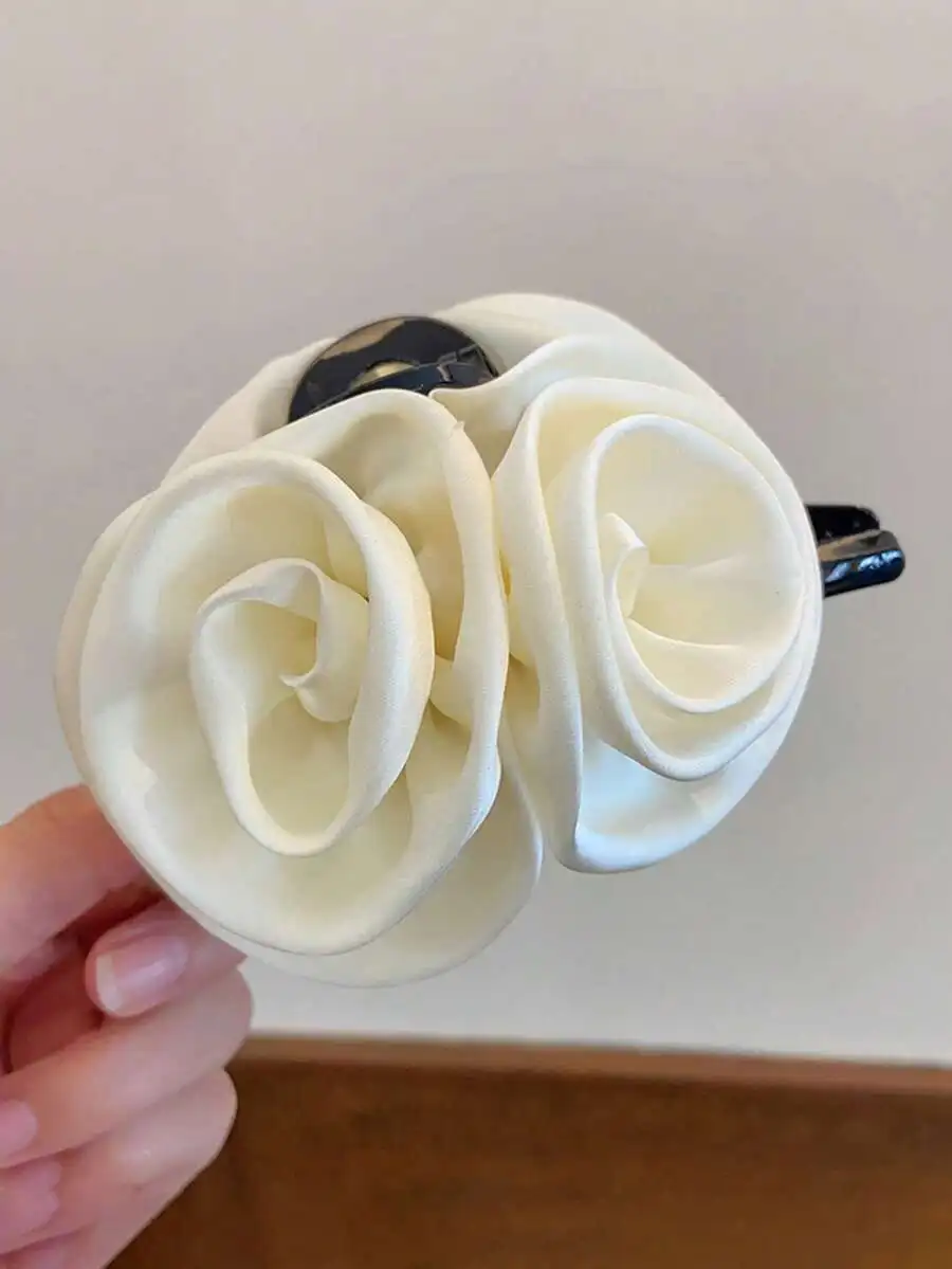 

1PC Womens Ivory Satin Double-Sided Rose Flower Hair Claw Clip Elegant Party Dance Outdoor Accessory
