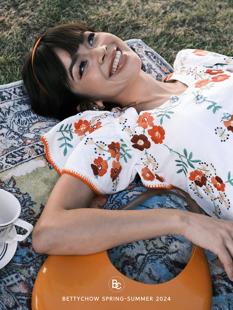 

Betchow Vintage Embroidered Cotton Blouse Summer Faionable Ruffle Sve irt Floral Design Square Collar ort Sve