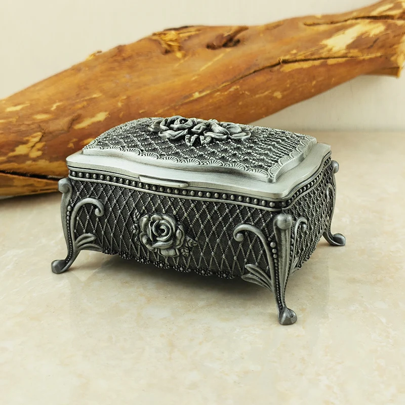 Vintage Metal Jewelry Box Flower Decor Necklace Bracelet Rings Storage Wedding Gift Organizer Carrying Cases Trinket Box