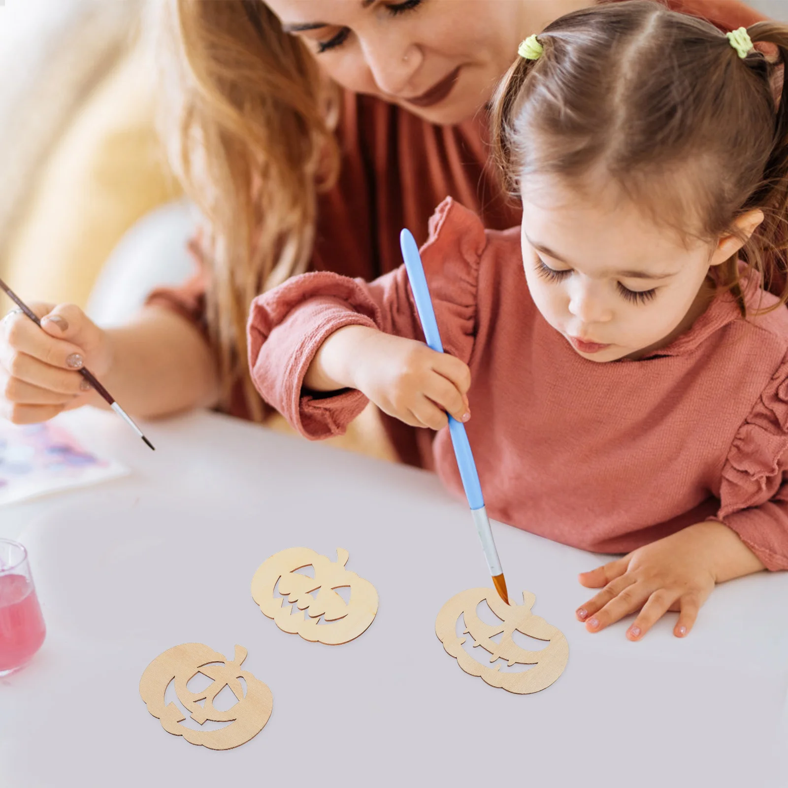 

12Pcs DIY Wooden Pumpkin Ornaments Smooth Surface Halloween Craft Supplies Wood Chips Wood Craft Wooden Pumpkin Tag for Crafts