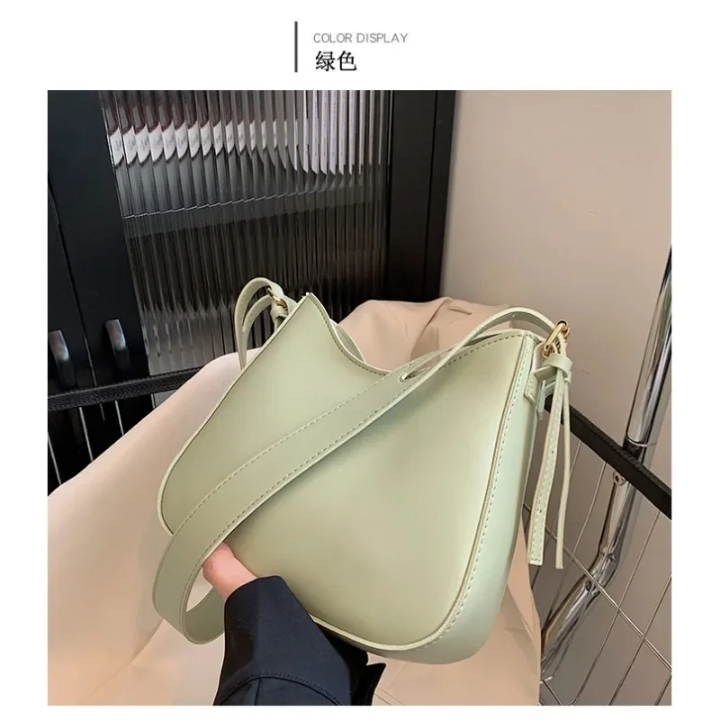 Autumn High-end Commuting Large Capacity Single Shoulder Tote Bag for Women 2024 New Waist Bag with Crossbody Bucket Bag