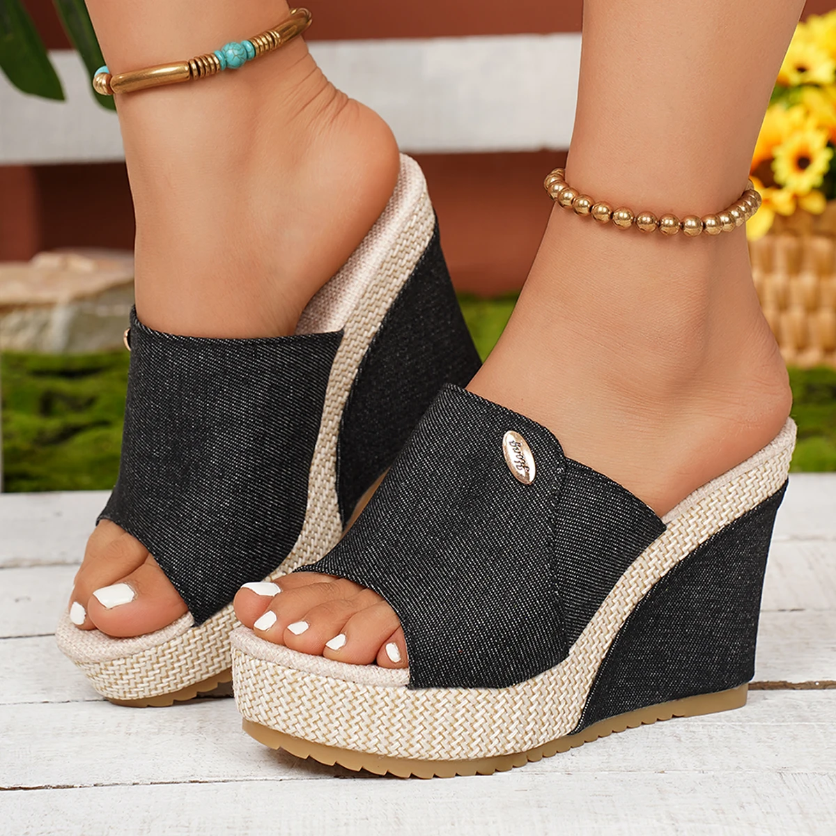 Women Sandals Versatile Slope Heel Sandals Summer Outdoor Fashionable Shoes for Women Comfortable Casual Slip-On Women Shoes