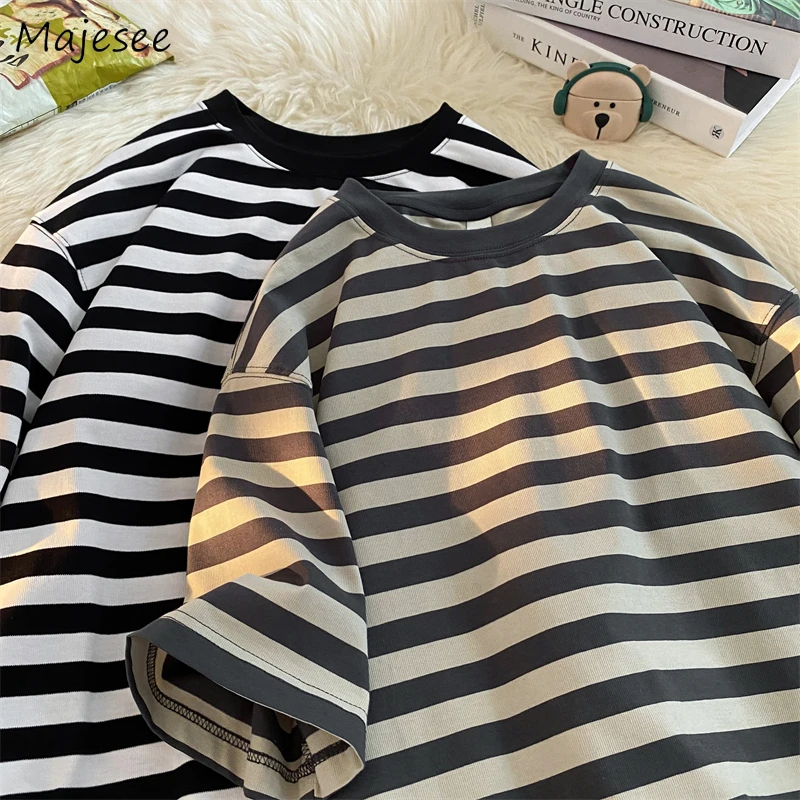 T-shirts Men Tops Vintage Striped Harajuku Teens M-3XL Baggy Kpop Fashion Clothing Summer Students Unisex Y2k Temper Футболки