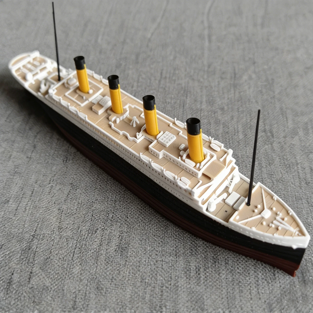 1-1000-mini-bateau-de-croisiere-titanic-modele-25-cm-3d-imprime-formant-navires-modele-statique-bateau-jouet-ornement-modele-de-bateau-de-croisiere