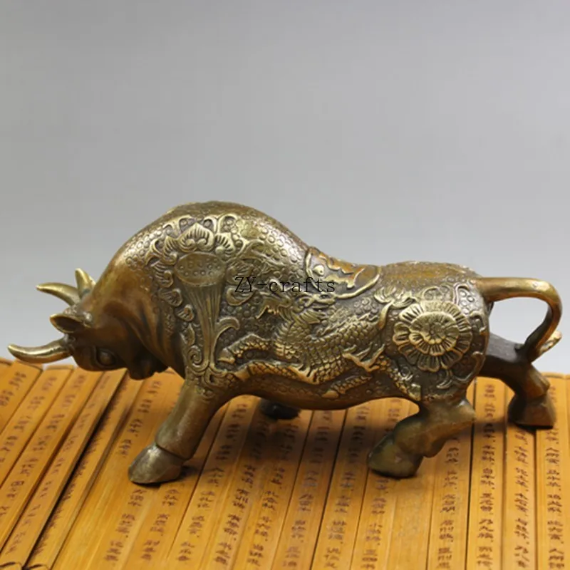 

Exquisite China Brass Ware Hand Carved Cattle Statue Copper