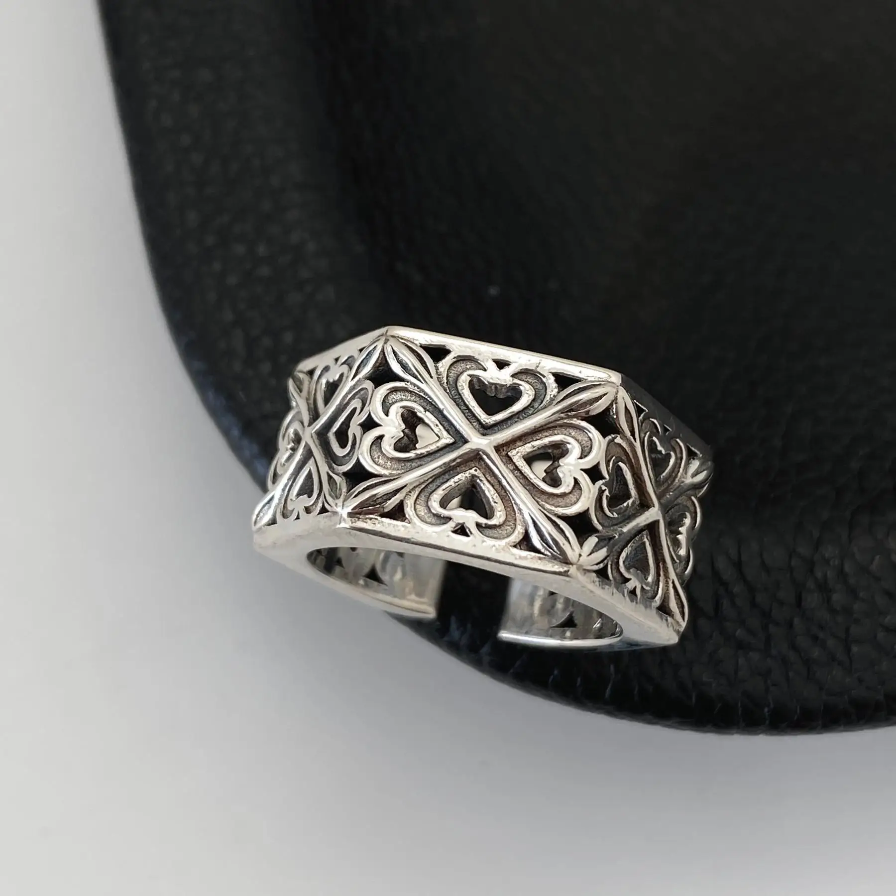 Silver-plated Prismatic Love Hollow Pattern Open Ring Couple Trendy Charm Casual Jewelry Gift